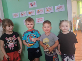 Аппликация "Блинчик на сковороде"🥞🥞🥞 Аппликация "Блинчик на сковороде"🥞🥞🥞.